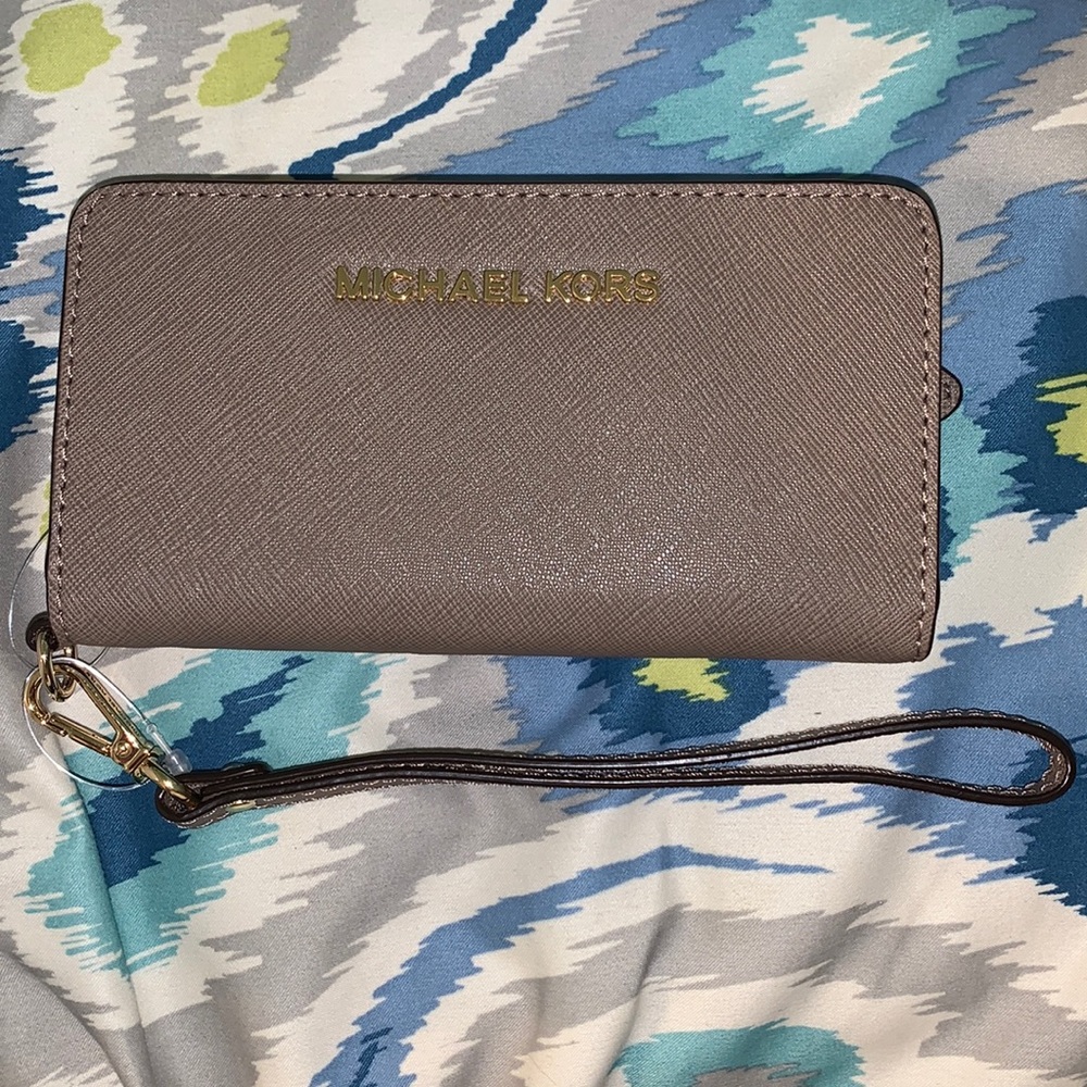 Wristlet